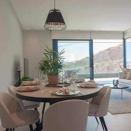 Apartamento Stunning Modern In Middel Views Higueron