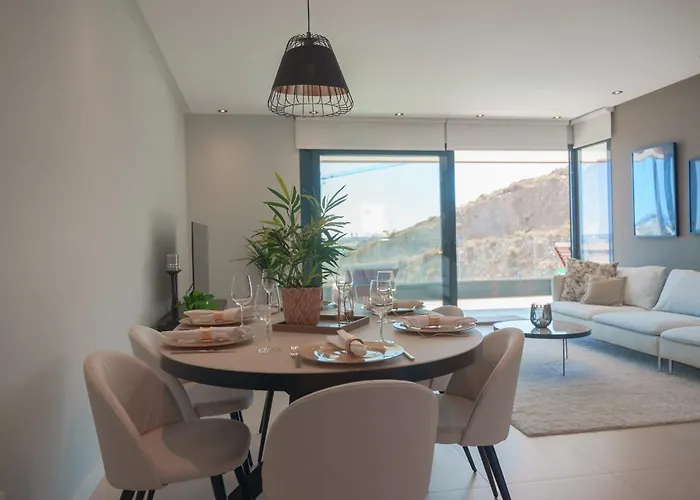 Apartament Stunning Modern In Middel Views Higueron