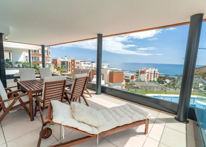 Stunning Modern In Middel Views Higueron